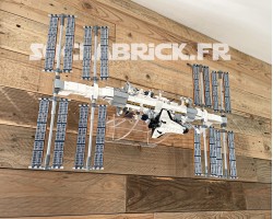 International Space Station 21321 - wall mount
