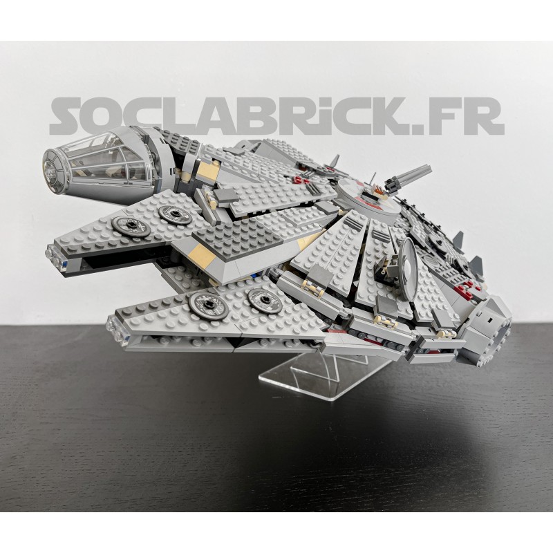 Millenium Falcon 4504 inclined 20°