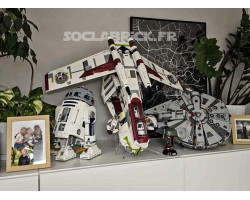 Republic Gunship 75309 - nose down