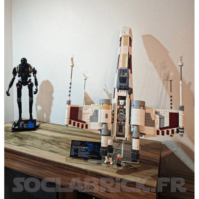 Display stand for LEGO X-Wing UCS 75355 take-off