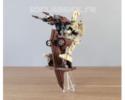 Droïde de combat sur son STAP 75428