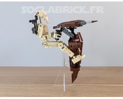 Droïde de combat sur son STAP 75428