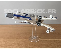 Display stand for LEGO 75301 X-Wing take-off