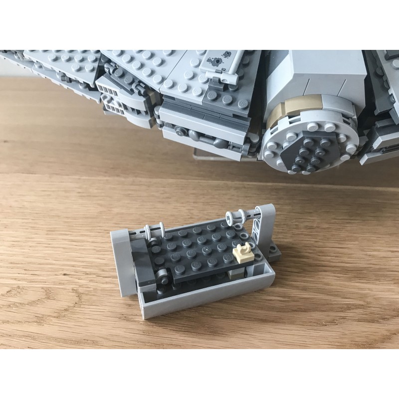 Display stand for LEGO 75257 Millenium Falcon